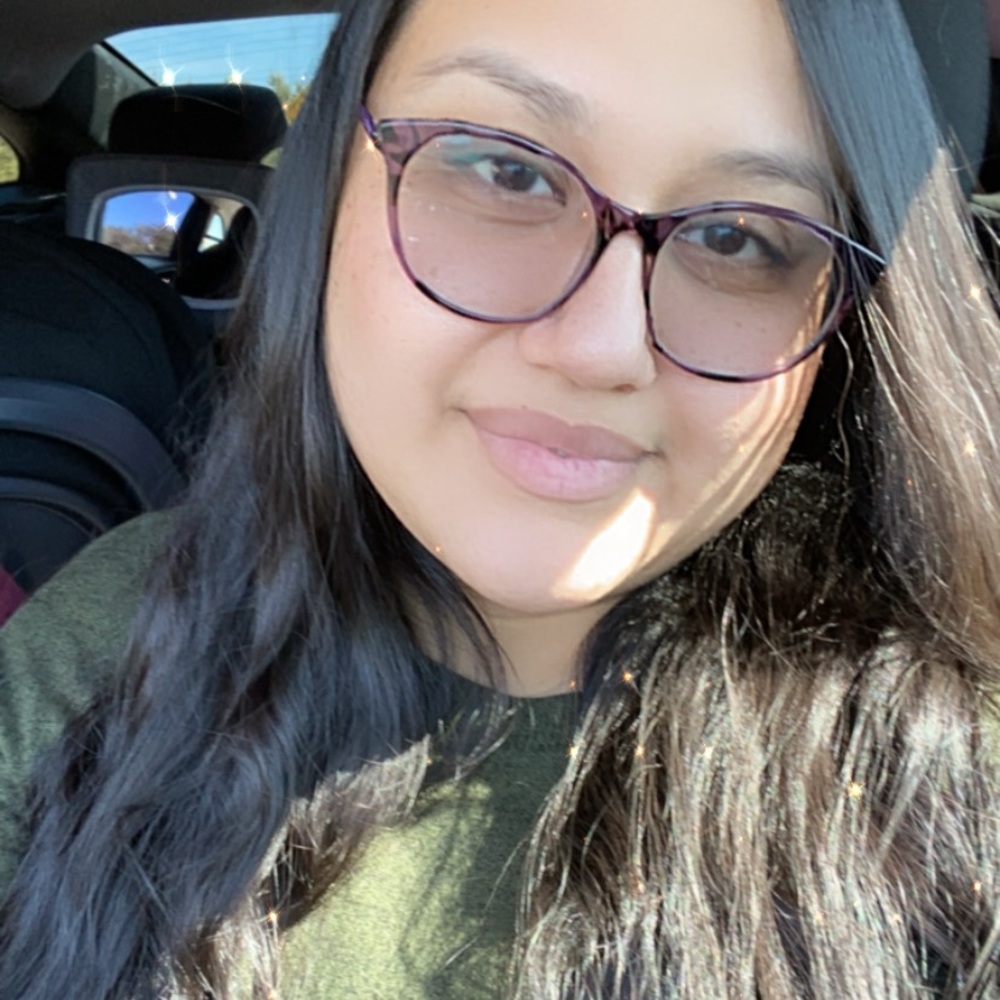 Meet your Posher, Paola